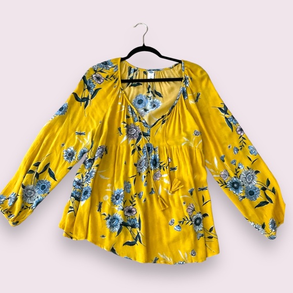 Old Navy Flowy Boho Floral Long Sleeved Blouse - Picture 1 of 9